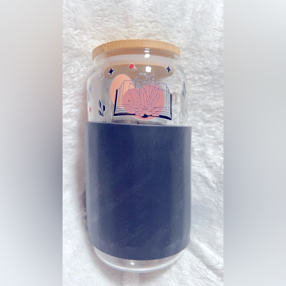 Book lover w silicone sleeve